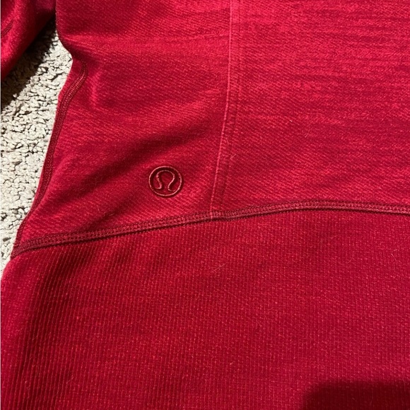 Lululemon Red Hoodie Full Zip
Jacket 5 Pockets No size Tag Small
Size: S - Picture 5 of 9